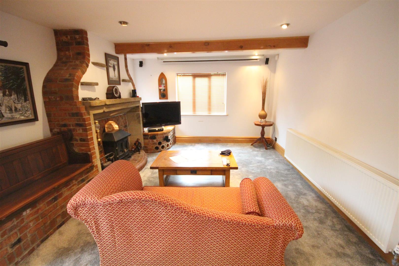 4 bedroom detached house SSTC in Foulridge, Colne - IMG_9109.jpg
